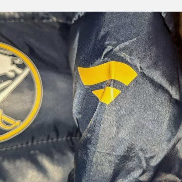 Buffalo Sabres Fanatics Polyester Puffer Jacket - Picture 8 of 13